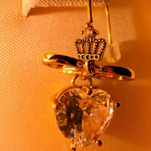 VTG Juicy Couture Gold Plated Faceted Heart Drop Dangle CZ Earrings New in Box